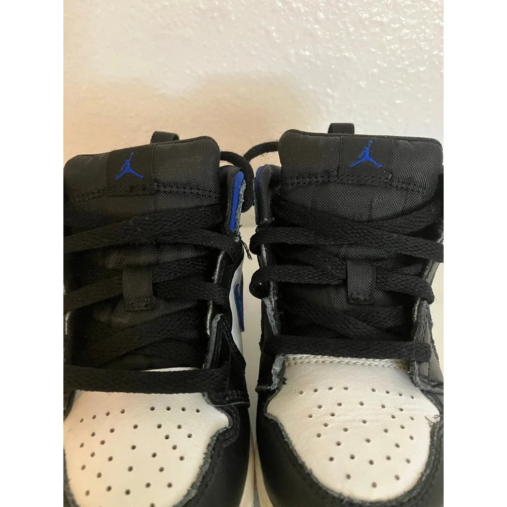 Nike Air Jordan Blue and Black Shoes Little Boys Size 7